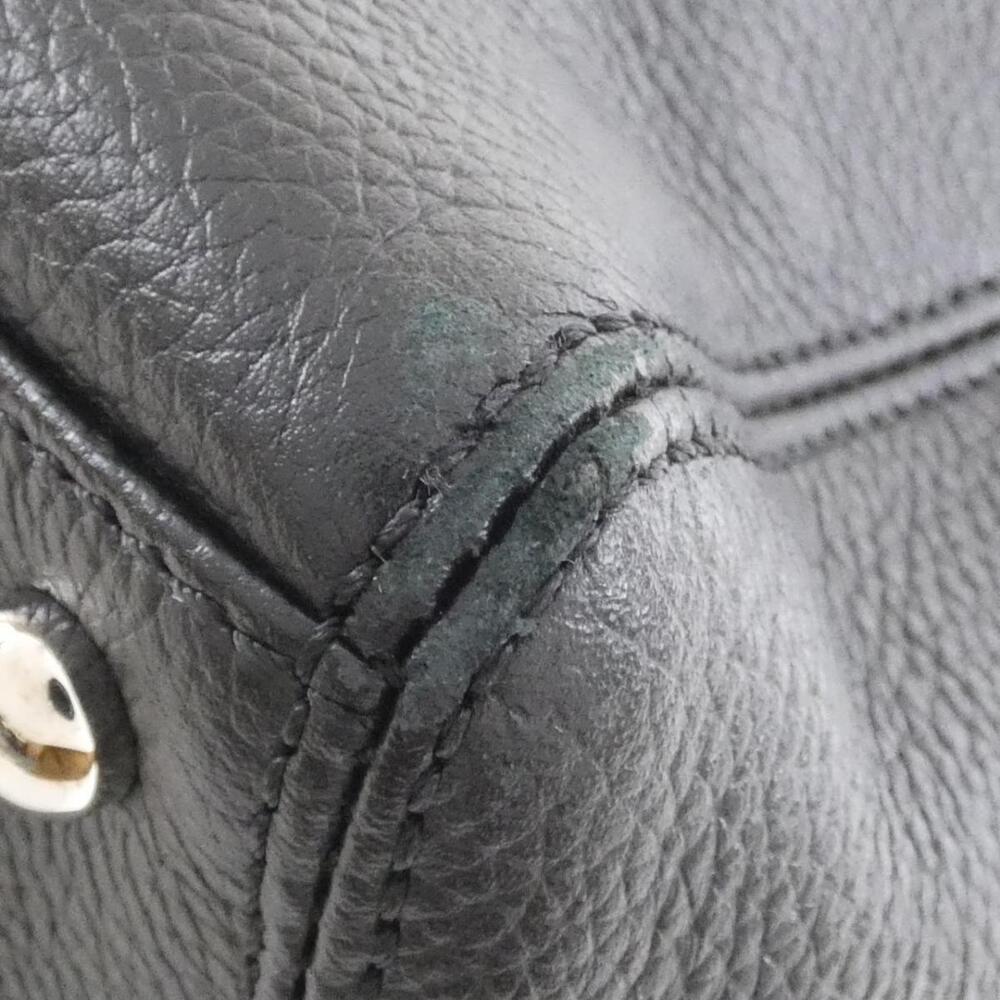Chanel Executive Bag - Picture 4 of 5